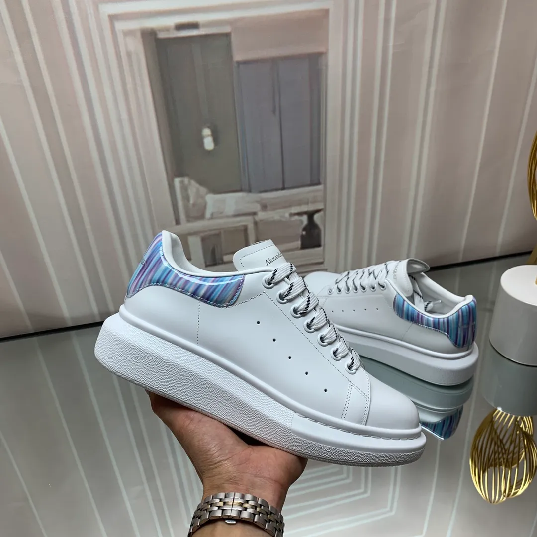 👟👟Ex-factory price 560👟👟 Professional McQueen factory. Top version. Couple style Alexander McQUEEN high version has been upgraded to the highest quality again✅ 💪McQueen Spring, Summer, Autumn and Winter top version Purchasing level✅ Recruiting national online and offline agents to join🤝 🏆Fabric: Original materials imported from Italy. Texture, water-resistant and non-discoloring 🏆Inner lining: ️A-grade Italian imported lining resistant to dirt, sweat-absorbent, breathable and comfortable 🏆Foot pads: top-grade imported Italian super-soft cowhide leather 🏆Outsole: PU+counter 1:1 🏆Shoe box: original white box. Plus white flip cover for double-layer protection. Cloth bag. Handbag. Certificate of 1:1 mold opening, 4-piece set. Delivered with a pair of shoelaces. 🖕🏿🖕🏿🖕🏿 You can choose any pair of shoelaces in any color of our factory 🏆Code number: women's 34-41. men's 38-46 🏆Special remarks (women's code 34.40.41, men's code 38.45.46 is customized, no returns or exchanges) Win-win cooperation 🤝